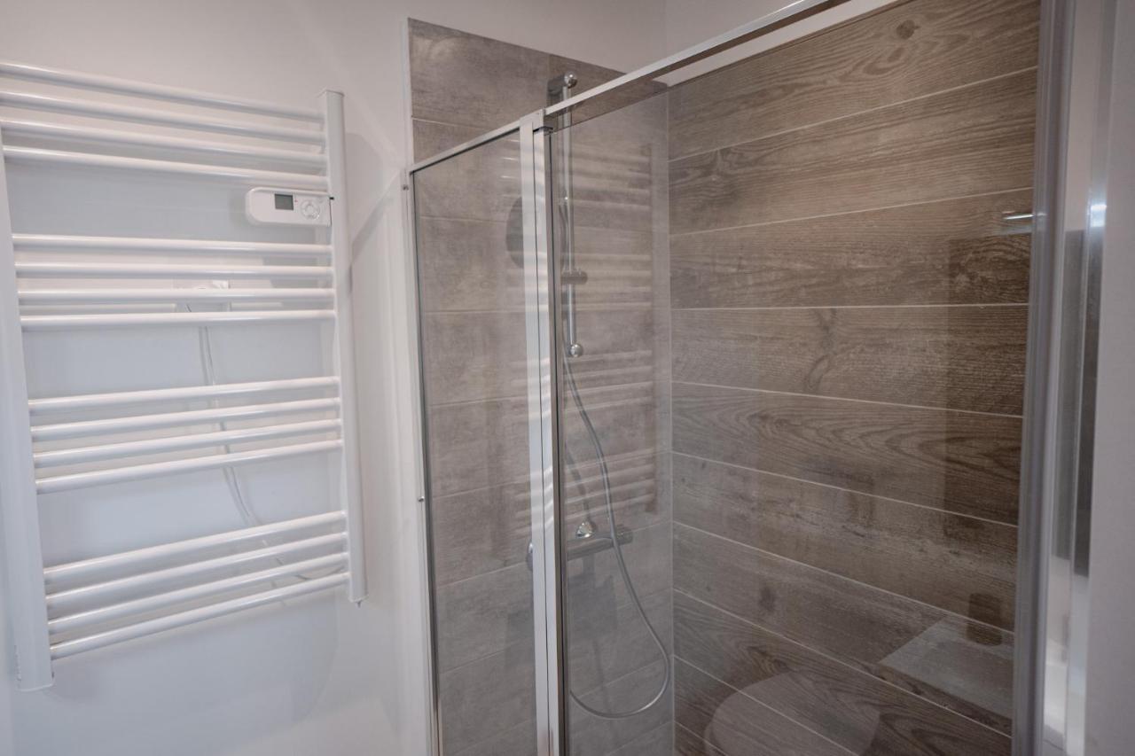 Appartement Cozy Avec Stationnement Gratuit Saint-André-les-Vergers Kültér fotó